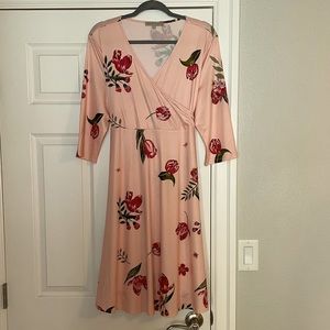 Like New Kimi and Kai Maternity 3/4 Sleeve Dress